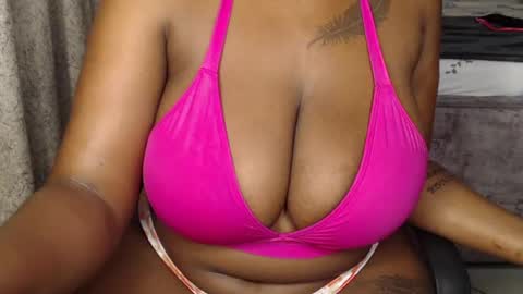 Snapshot of booby_candy chatting on 06/18/26, 01:39 booby_candy online show from 06/18/26, 01:39