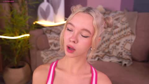 Alina online show from 09/22/25, 08:27