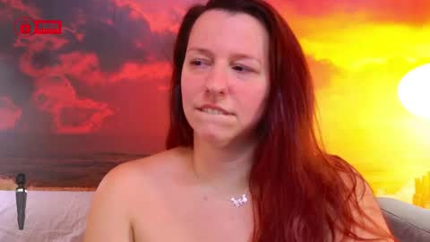 BoobyIANAx online show from 10/16/25, 06:25