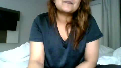 Snapshot of bookishdivya chatting on 09/24/25, 09:45 Divya online show from 09/24/25, 09:45