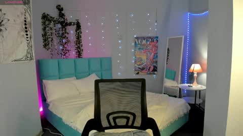 Milena online show from 04/09/26, 06:19