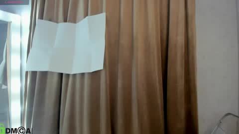 Milena online show from 05/05/26, 03:03