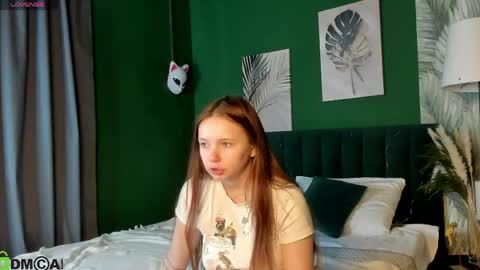 Milena online show from 05/25/26, 02:39