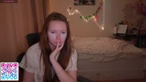 Milena online show from 06/11/26, 03:04