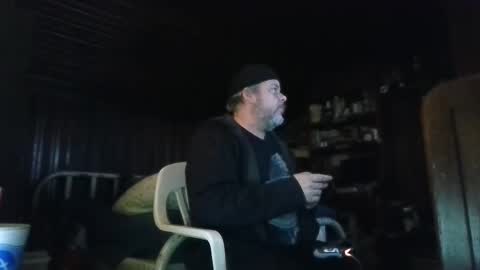 Snapshot of booshy chatting on 01/15/25, 10:24 Booshwa online show from 01/15/25, 10:24