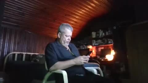 Snapshot of booshy chatting on 10/15/25, 05:29 Booshwa online show from 10/15/25, 05:29