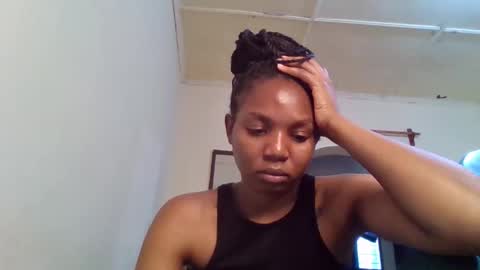 Snapshot of bootie_caramel chatting on 09/29/25, 09:14 bootie_caramel online show from 09/29/25, 09:14