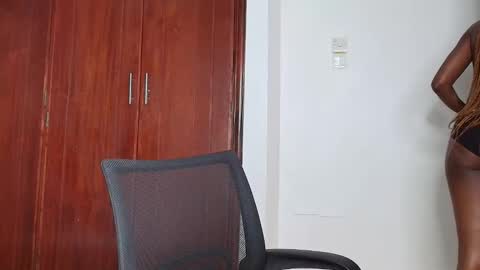 Snapshot of booty_queen001 chatting on 03/02/26, 05:52 Heather online show from 03/02/26, 05:52