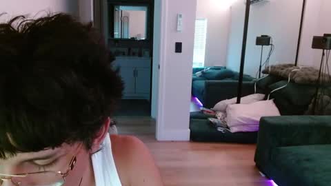 Snapshot of bootybros chatting on 03/15/26, 01:22 bootybros online show from 03/15/26, 01:22