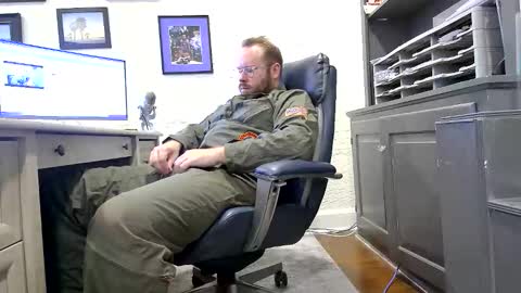 Snapshot of boredhorndog chatting on 11/02/25, 04:26 Boredhorndog online show from 11/02/25, 04:26