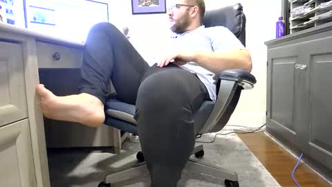 Snapshot of boredhorndog chatting on 11/28/25, 02:03 Boredhorndog online show from 11/28/25, 02:03