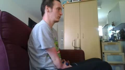 Snapshot of boredlul chatting on 06/18/26, 11:58 boredlul online show from 06/18/26, 11:58