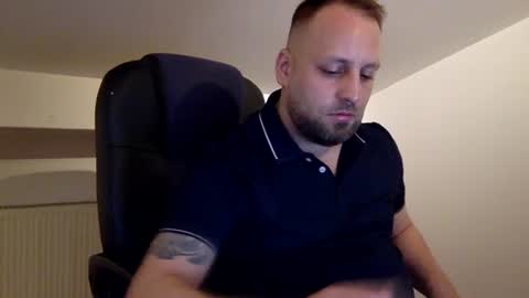 Snapshot of boris566693 chatting on 06/27/26, 03:11 hugo online show from 06/27/26, 03:11