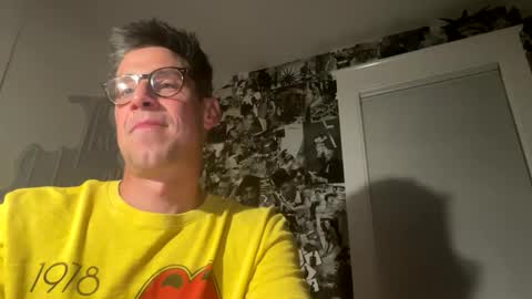 Snapshot of boscobel chatting on 09/16/25, 03:29 boscobel online show from 09/16/25, 03:29