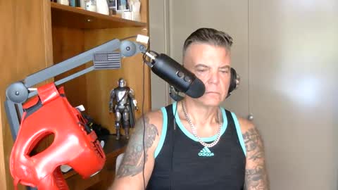 Snapshot of boss1420 chatting on 10/07/25, 04:37 BOSS online show from 10/07/25, 04:37