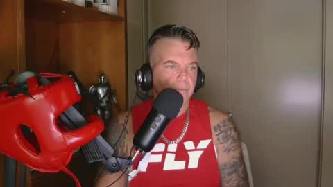 Snapshot of boss1420 chatting on 10/22/25, 07:02 BOSS online show from 10/22/25, 07:02