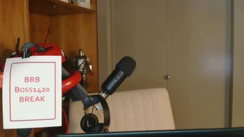 Snapshot of boss1420 chatting on 10/24/25, 06:37 BOSS online show from 10/24/25, 06:37