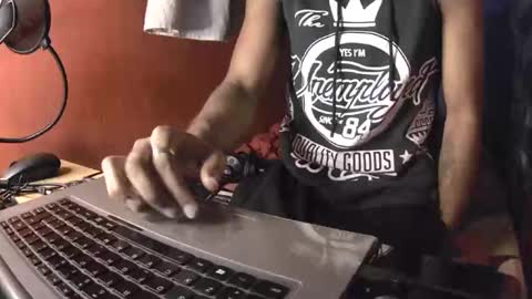 boss_playa98 online show from 02/17/25, 08:36