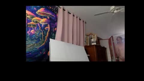 Snapshot of bottomboo7 chatting on 12/13/24, 01:22 Bottomboo7 online show from 12/13/24, 01:22