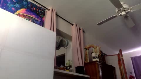 Snapshot of bottomboo7 chatting on 01/04/25, 03:39 Bottomboo7 online show from 01/04/25, 03:39