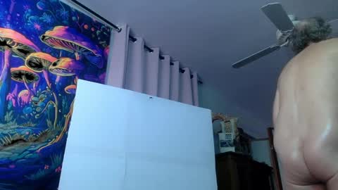 Snapshot of bottomboo7 chatting on 01/19/25, 12:50 Bottomboo7 online show from 01/19/25, 12:50