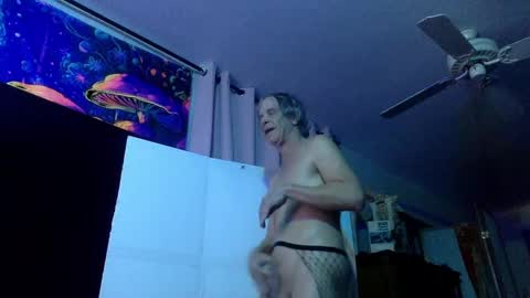 Snapshot of bottomboo7 chatting on 01/22/25, 12:38 Bottomboo7 online show from 01/22/25, 12:38