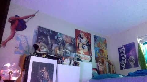 Snapshot of bottomboo7 chatting on 09/17/25, 12:07 Bottomboo7 online show from 09/17/25, 12:07