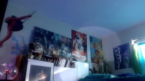 Snapshot of bottomboo7 chatting on 11/04/25, 01:10 Bottomboo7 online show from 11/04/25, 01:10