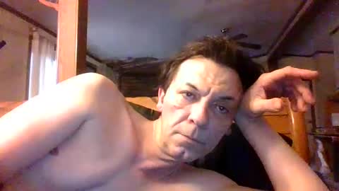 Snapshot of bottomcdforoldersc chatting on 02/14/25, 12:36 James online show from 02/14/25, 12:36