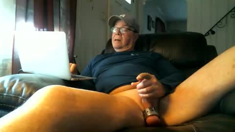 Snapshot of bottomjacki chatting on 04/27/26, 11:52 Jackie online show from 04/27/26, 11:52