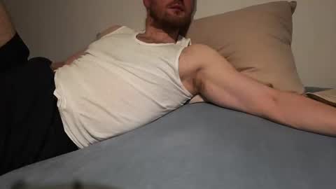 Snapshot of bottomtsinner chatting on 06/19/26, 10:24 bottomtsinner online show from 06/19/26, 10:24