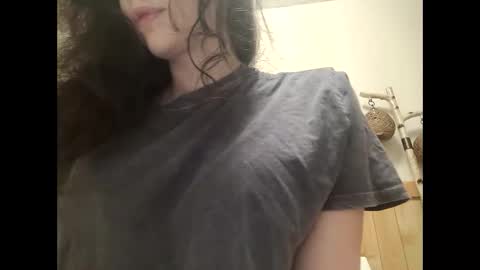 Bouncy Queen Majesty online show from 09/25/25, 11:58