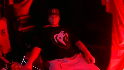 Bowerboi1217 online show from 11/20/25, 07:08