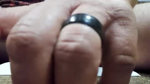 bowtiebuba82 online show from 11/13/25, 05:39