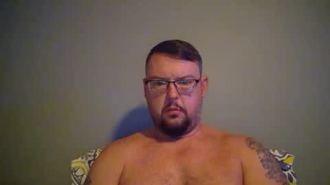 Snapshot of bowtieguy84 chatting on 09/14/25, 10:25 bowtieguy84 online show from 09/14/25, 10:25