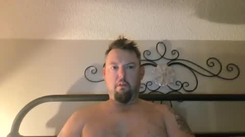 Snapshot of bowtieguy84 chatting on 10/17/25, 11:13 bowtieguy84 online show from 10/17/25, 11:13