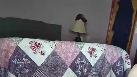 Snapshot of boxgobbler chatting on 03/14/26, 06:57 Rihanna online show from 03/14/26, 06:57