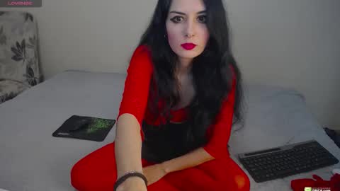 Helen  online show from 10/12/25, 11:31