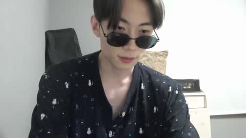 boxman556990 online show from 12/04/24, 06:28