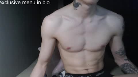 boxman556990 online show from 04/24/26, 04:09