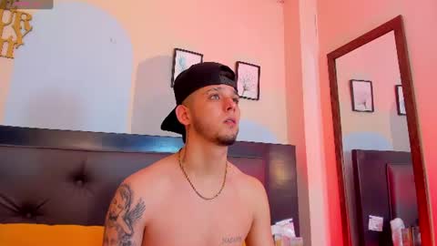Snapshot of boy_mathew chatting on 06/26/26, 11:14 Mathew online show from 06/26/26, 11:14