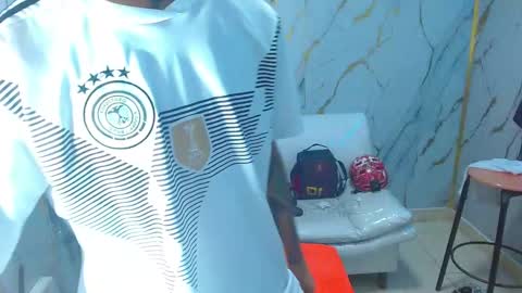 Snapshot of boy_tatto77 chatting on 01/14/26, 04:34 boy_tatto77 online show from 01/14/26, 04:34