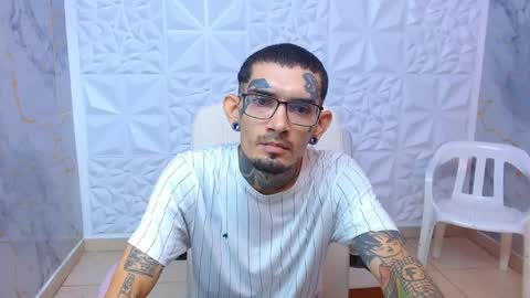 Snapshot of boy_tatto77 chatting on 05/01/26, 11:48 boy_tatto77 online show from 05/01/26, 11:48