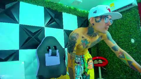 Snapshot of boy_tatto77 chatting on 06/08/26, 09:48 boy_tatto77 online show from 06/08/26, 09:48