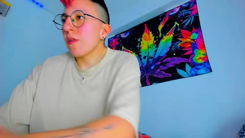 Edward ftm trans queerslave online show from 02/03/26, 01:59