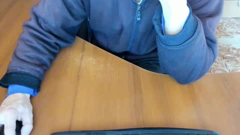 BoyApollon online show from 10/12/25, 11:09