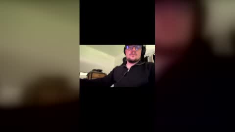 Snapshot of boycartii chatting on 04/25/26, 11:35 boycartii online show from 04/25/26, 11:35