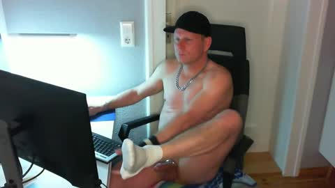 Snapshot of boycatcher chatting on 03/07/25, 09:17 Julian online show from 03/07/25, 09:17