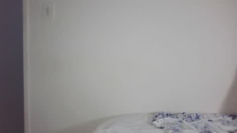 Snapshot of boycock777 chatting on 01/25/25, 07:28 Tommy - OnFns  tommy  874 online show from 01/25/25, 07:28