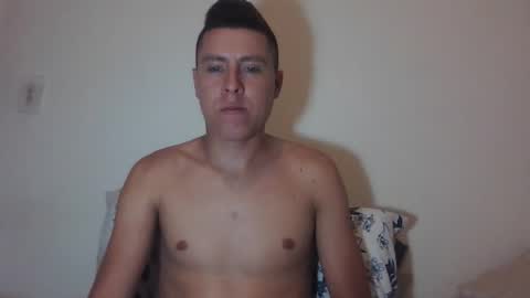 Snapshot of boycock777 chatting on 11/01/25, 03:52 Tommy - OnFns  tommy  874 online show from 11/01/25, 03:52